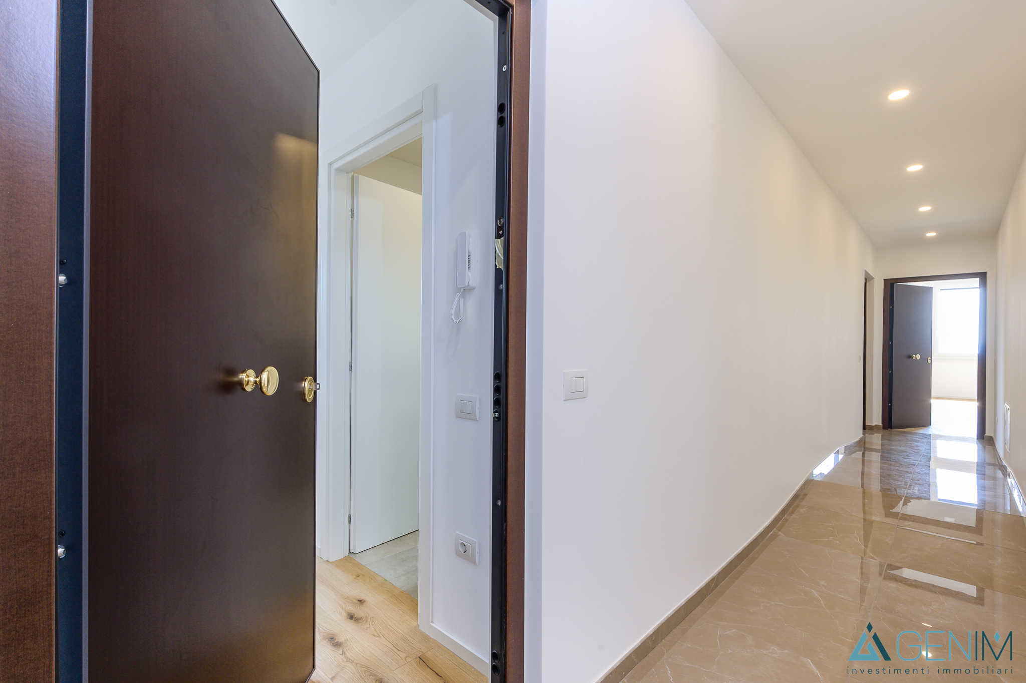 galleryimage