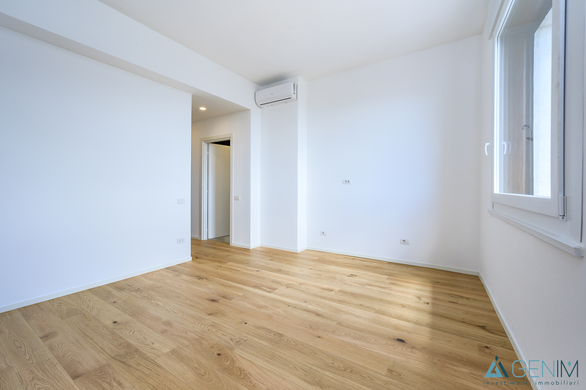 galleryimage