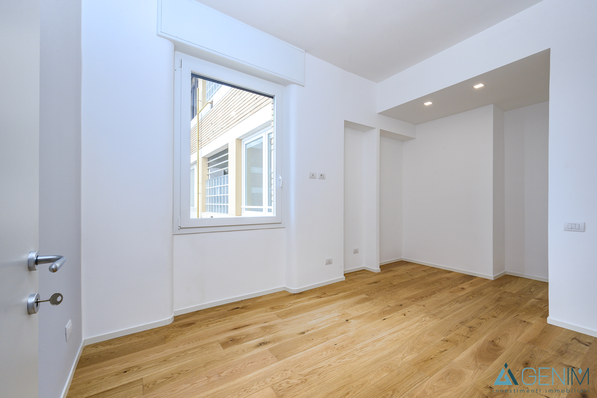 galleryimage