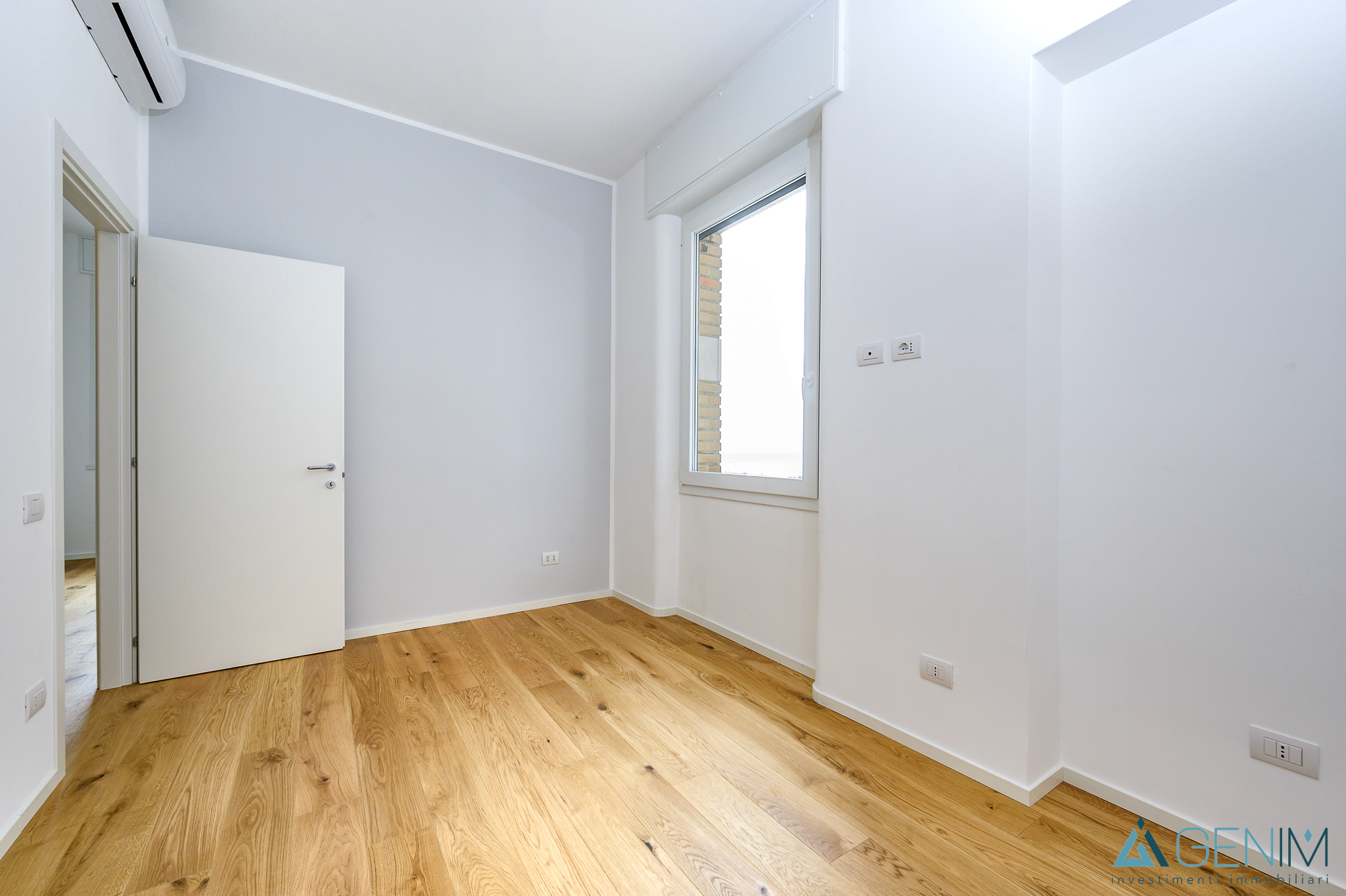 galleryimage
