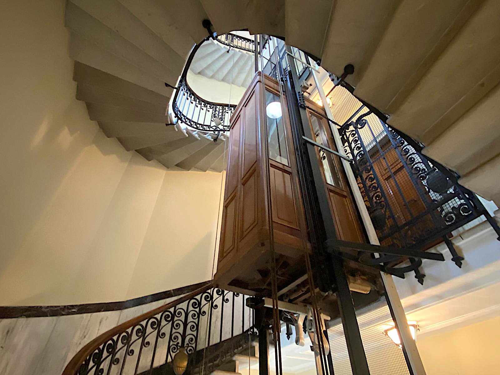 galleryimage