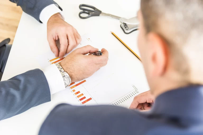 Metodi di valutazione aziendale utilizzati nelle operazioni M&A: multipli EBITDA, PFN, DCF e metodo patrimoniale